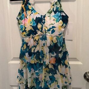 New BloomChic Multicolor Floral Dress size 10 layered